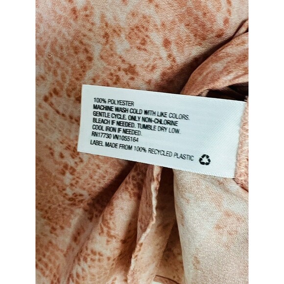 A New Day Cami Tank Top Womens S Pink Snakeskin Print Sleeveless V Neck Flowy - Picture 7 of 8